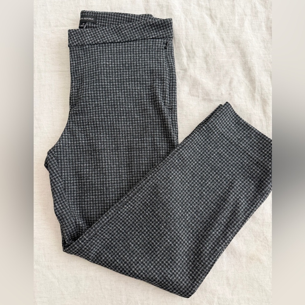 Banana Republic Grey Houndstooth Dress Pants